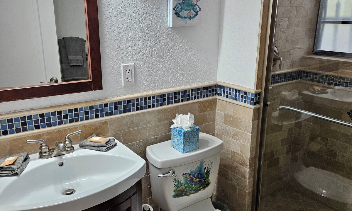 Singer Island Hotel | 105 Classic Single Room in waterfront hotel in Singer Island, FL