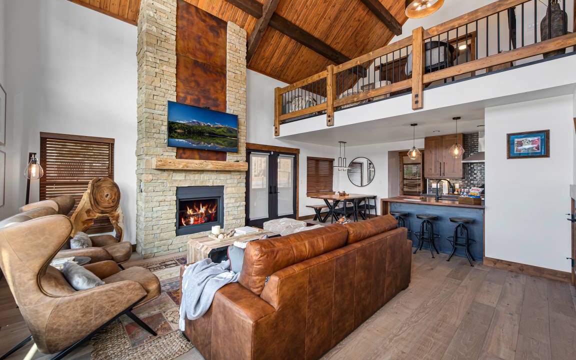 Estes Park Cabin | 147 m² Cabin ∙ 2 bedrooms ∙ 6 guests