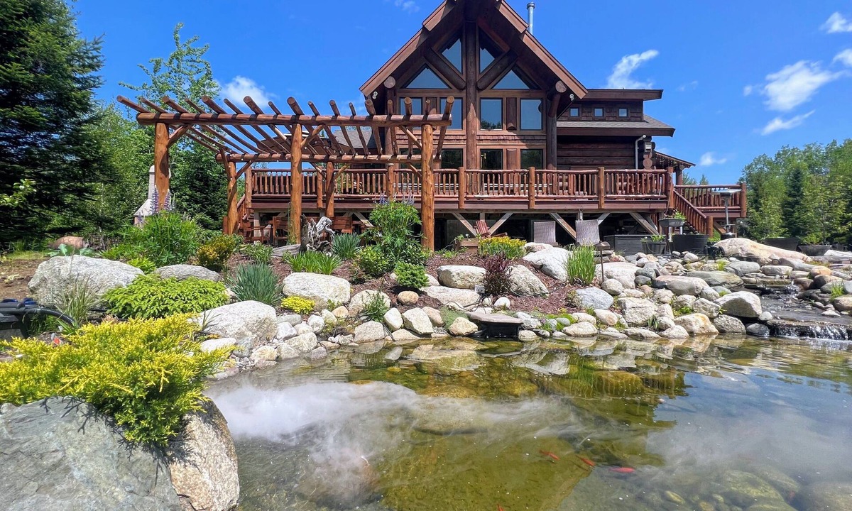 Bretton Woods Ski Chalet | 1800wm WM Dream Home in National Forest