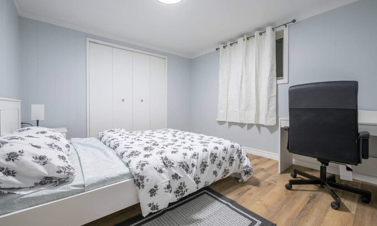 Highland Park House | 1BR Suite Near YYC Airport & Downtown, UofC, SAIT - 4408 lower