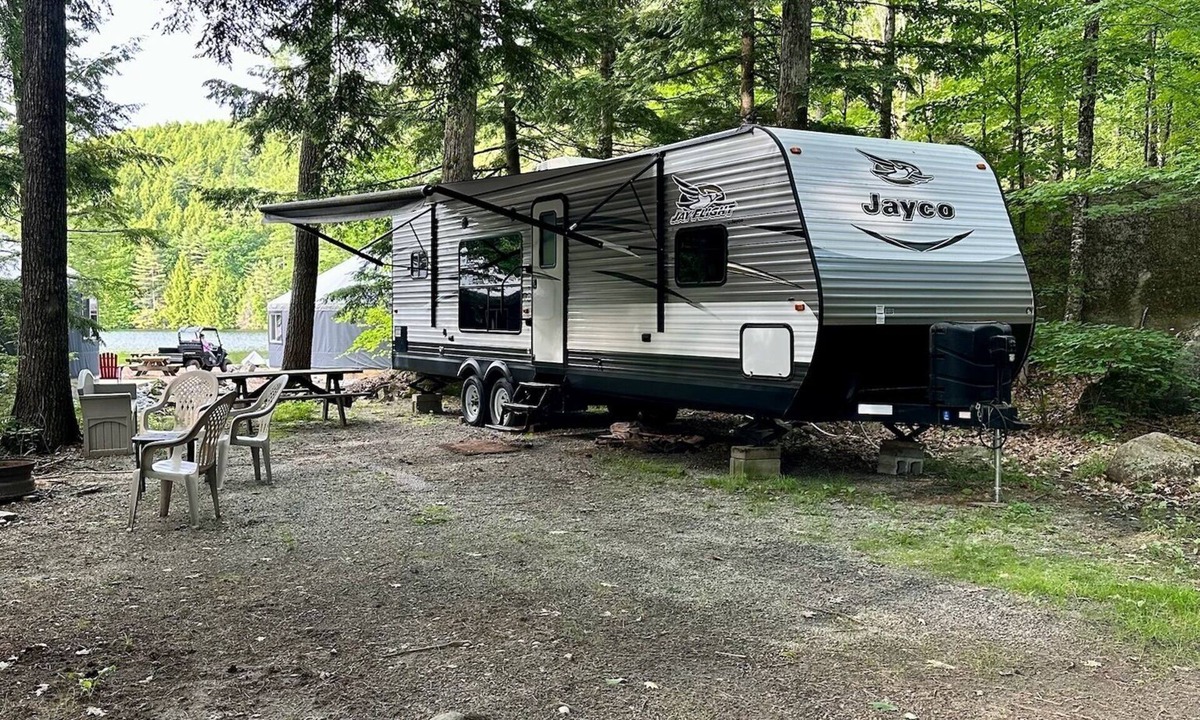 Warrensburg RV Rental | 2-Person RV on private lake with WIFI @ Daggett Lake