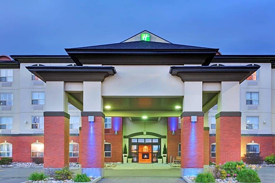 Sherwood Park Hotel | 2-Star Hotel ∙ Holiday Inn Express Hotel & Suites Sherwood Park-Edmonton Area, an IHG Hotel
