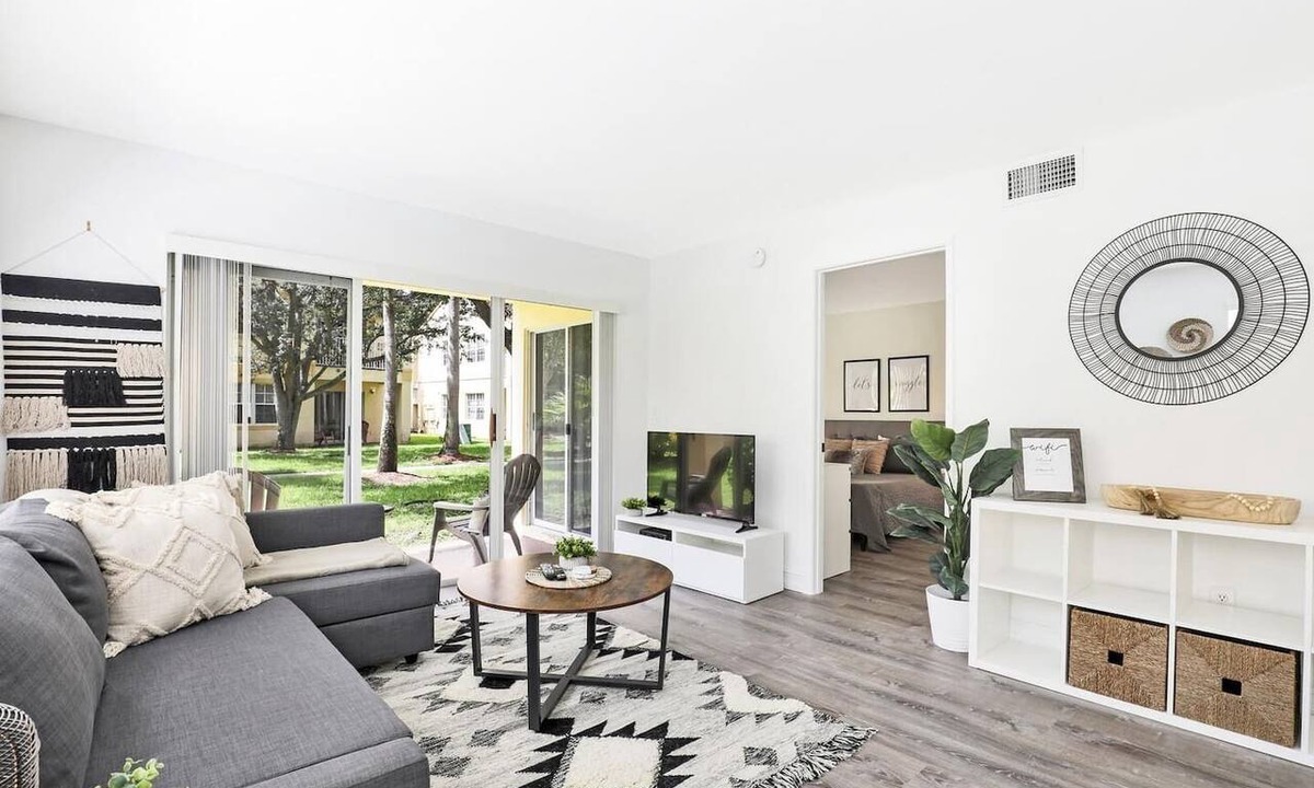 Mission Bay Apartment | 260A - Boca Retreat w/Pool, Parking, Near Evert Tennis & Shops