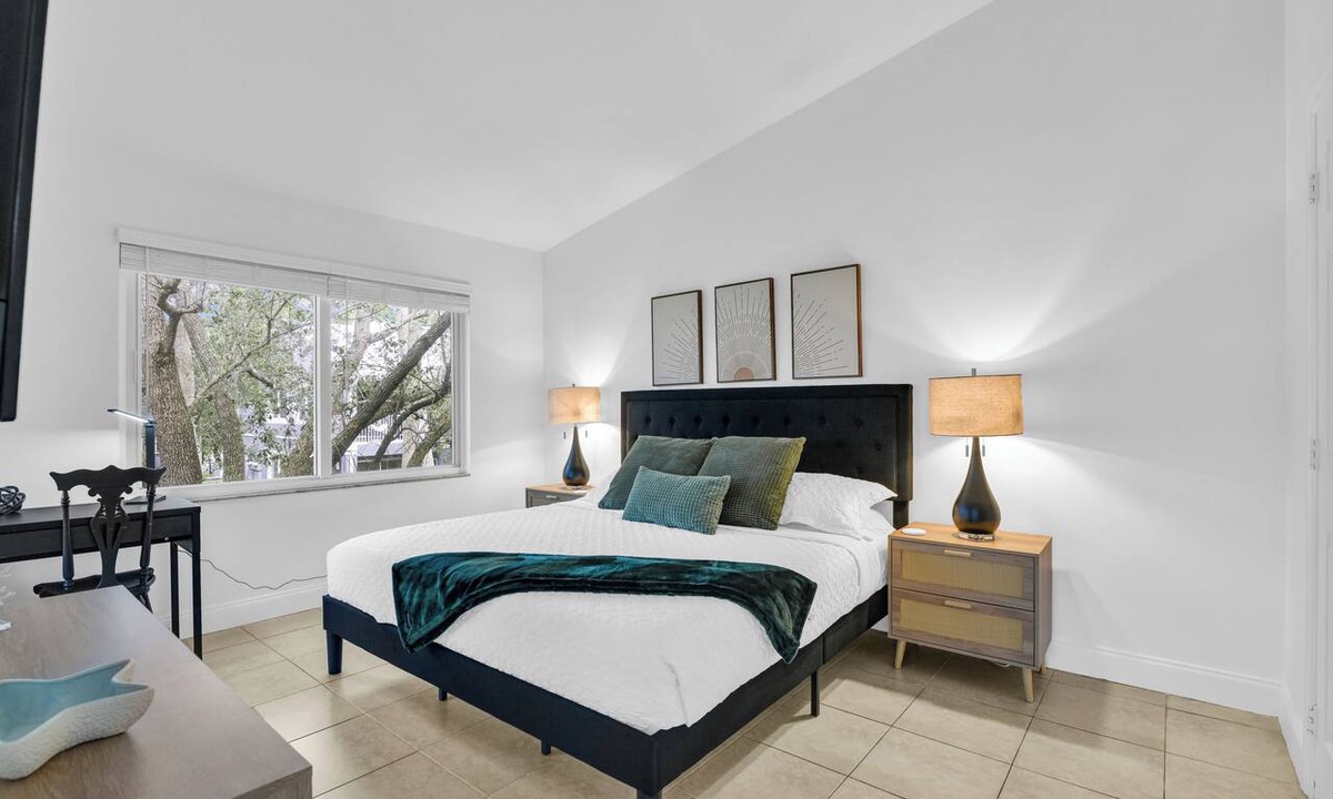 Mission Bay Apartment | 260C - Apt in Boca Raton- Near Evert & Boca Prep