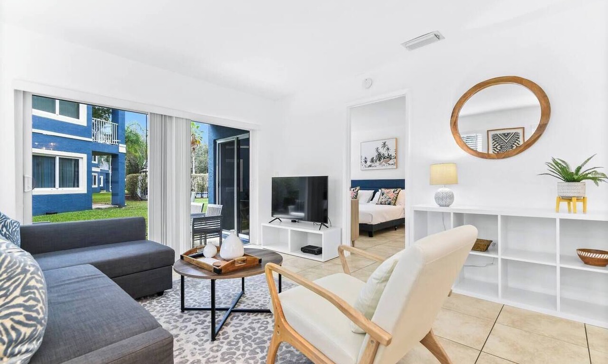 Mission Bay Apartment | 290A - Boca Retreat w/Pool, Parking, Near Evert Tennis & Shops