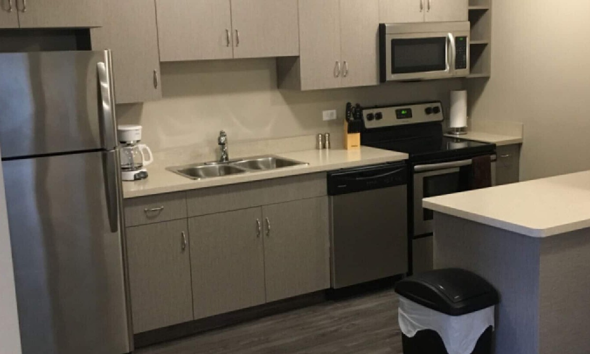 Moose Jaw House | 2nd Home Suites - Moose Jaw Unit 1 - 2nd Home Suites - Moose Jaw - Unit 3