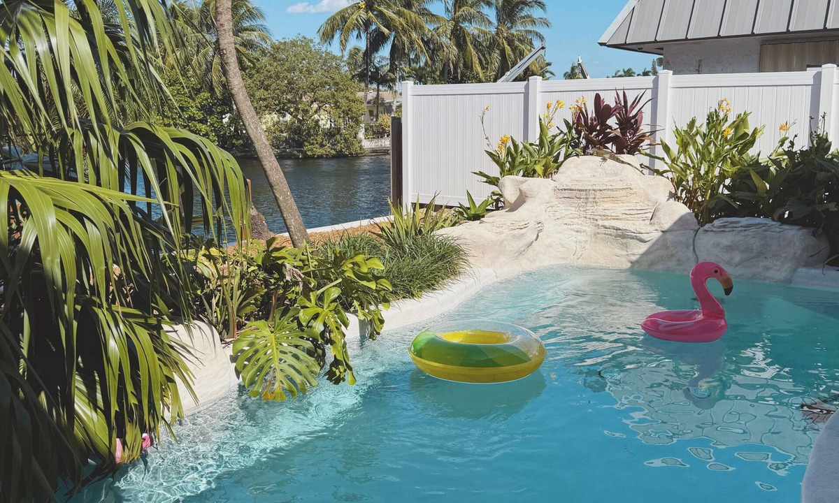 North Central Hollywood House | 3-Bedroom Vacation Home + Ocean Access Canal + Private Pool + Luxury Amenities