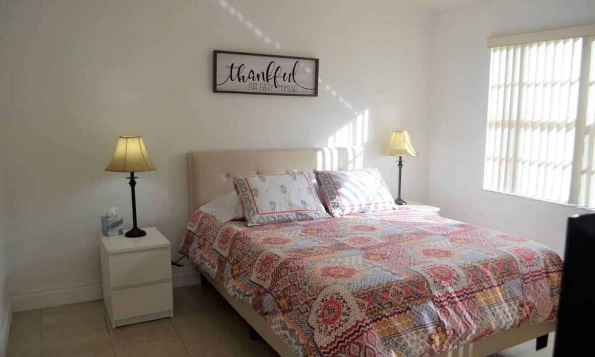 Mission Bay Apartment | 300D - Boca Retreat w/Pool, Parking, Near Evert Tennis & Shops