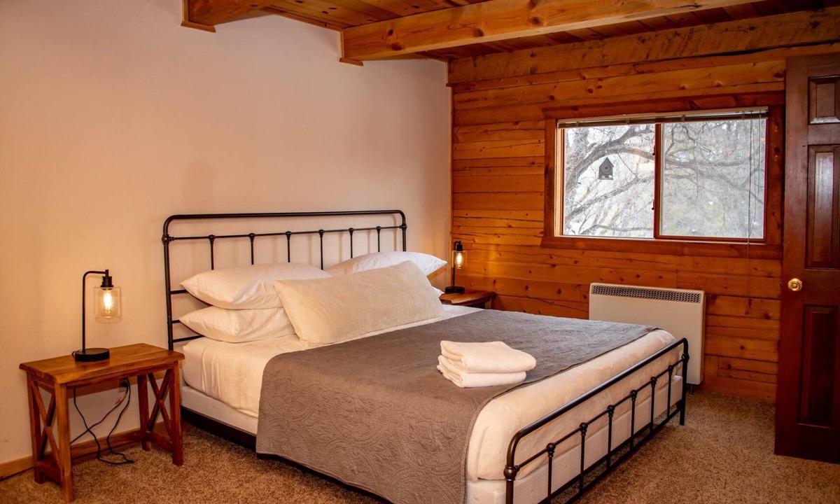 Pagosa Highlands House | 3BR Pet Friendly | Mountain Views, Dark Skies, Walk to Trails, Exceptional Coffee