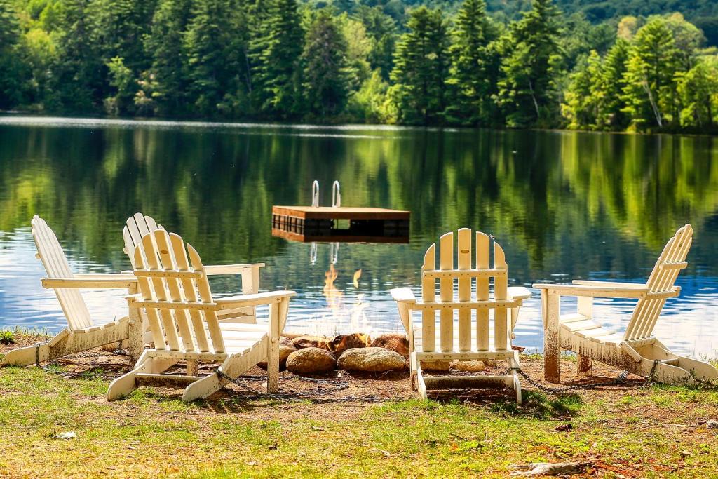 Conway House | 468 Pequawket Drive