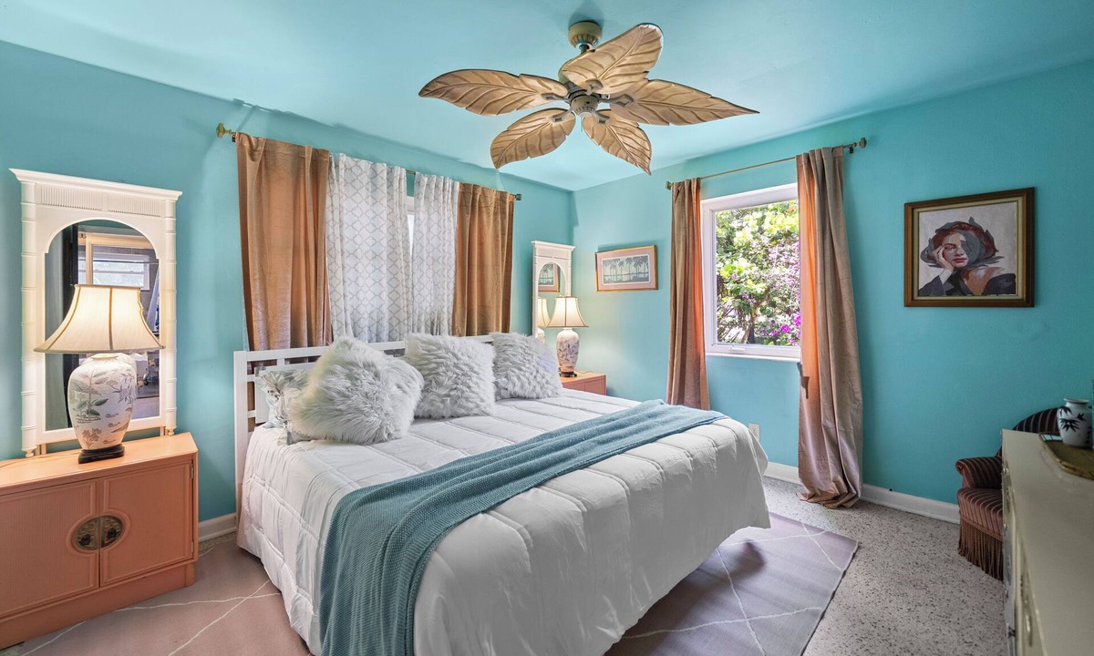 Southwest House | 4BR Beach House Retreat Near West Palm Beach Downtown & Airport, w/BBQ & Games!