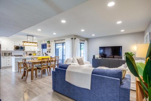 Jupiter Village House | 5 Mi to Beach: Jupiter Townhome w/Pool Access
