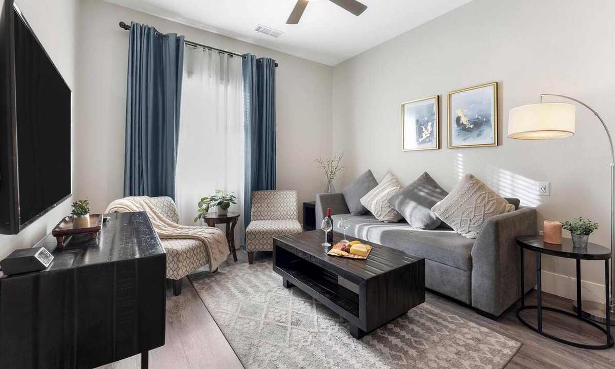 Golden Condo | 5 Mi to Red Rocks! Updated Home Near Hiking Trails