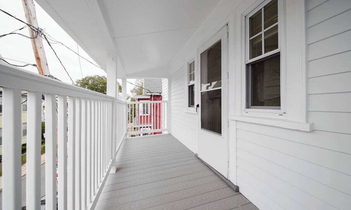 Allston Apartment | 5BR 2BTH Bright & Spacious Apt in Brighton