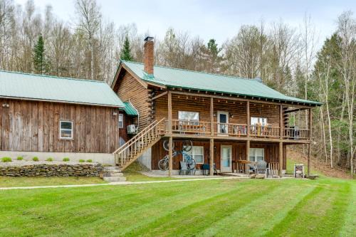 Lyndon House | 8 Mi to Kingdom Trails: Spacious Home w/Game Room