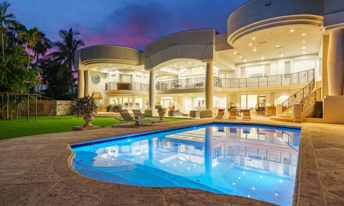 South Lake House | 8500sf Intracoastal Mansion/Cinema/Dock/Pool