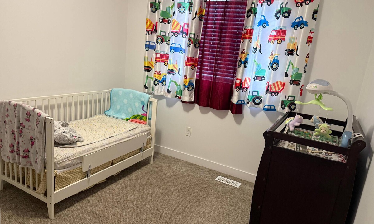 Leduc House | A&A Retreat/3BR Family friendly/Spacious/12min to YEG & Outlet Mall/Leduc