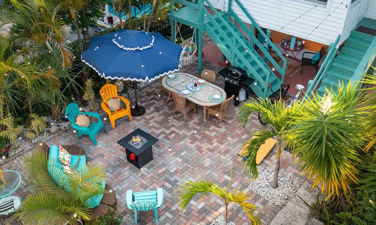 Mango Groves House | A Tropical Beauty🏝🏠 Historic Charm + Modern Luxury