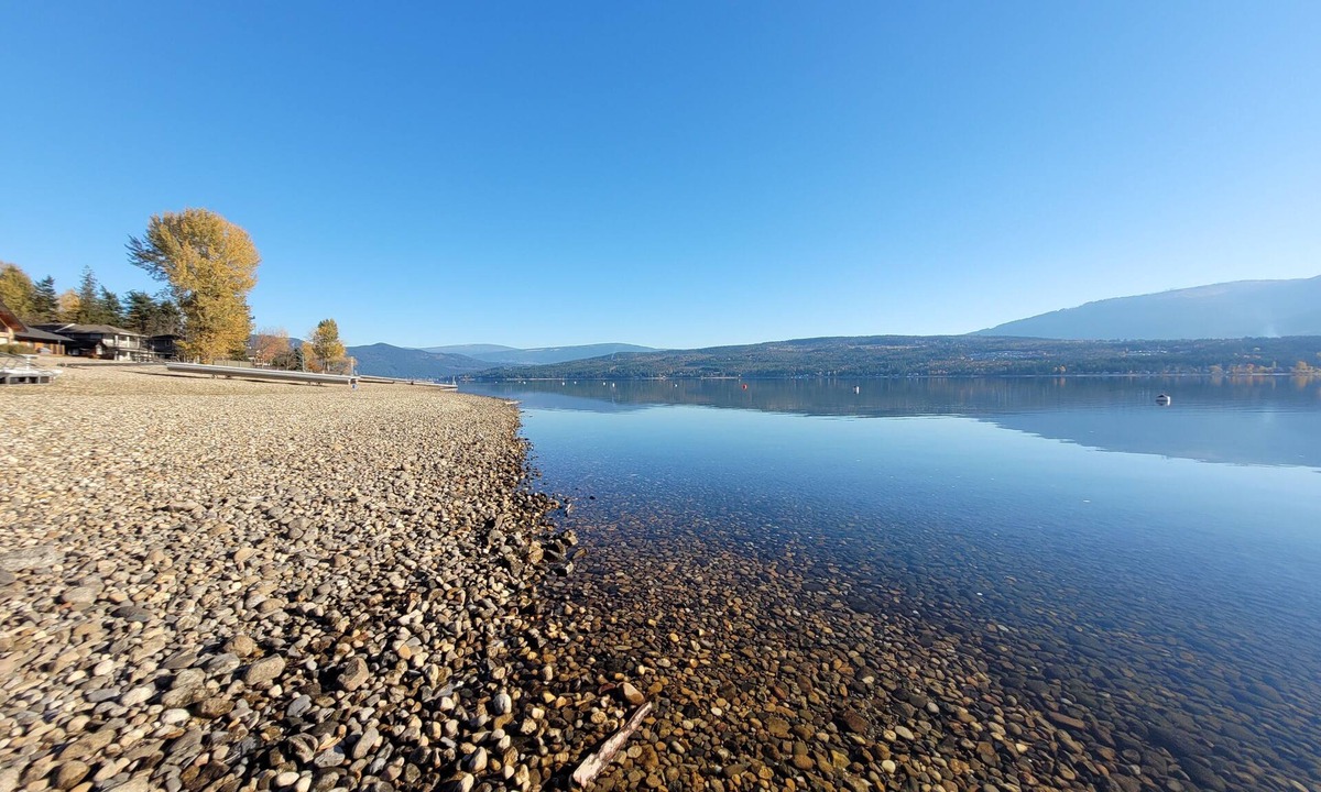 Scotch Creek House | Across street from Lake w/Large Deck and Beautiful Yard