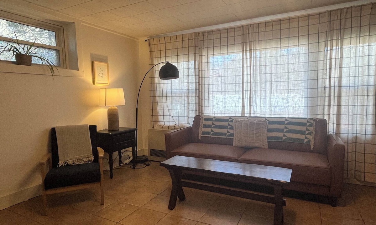 Johnson House | Adorable 2-bedroom town house in Johnson perfect for a relaxing getaway