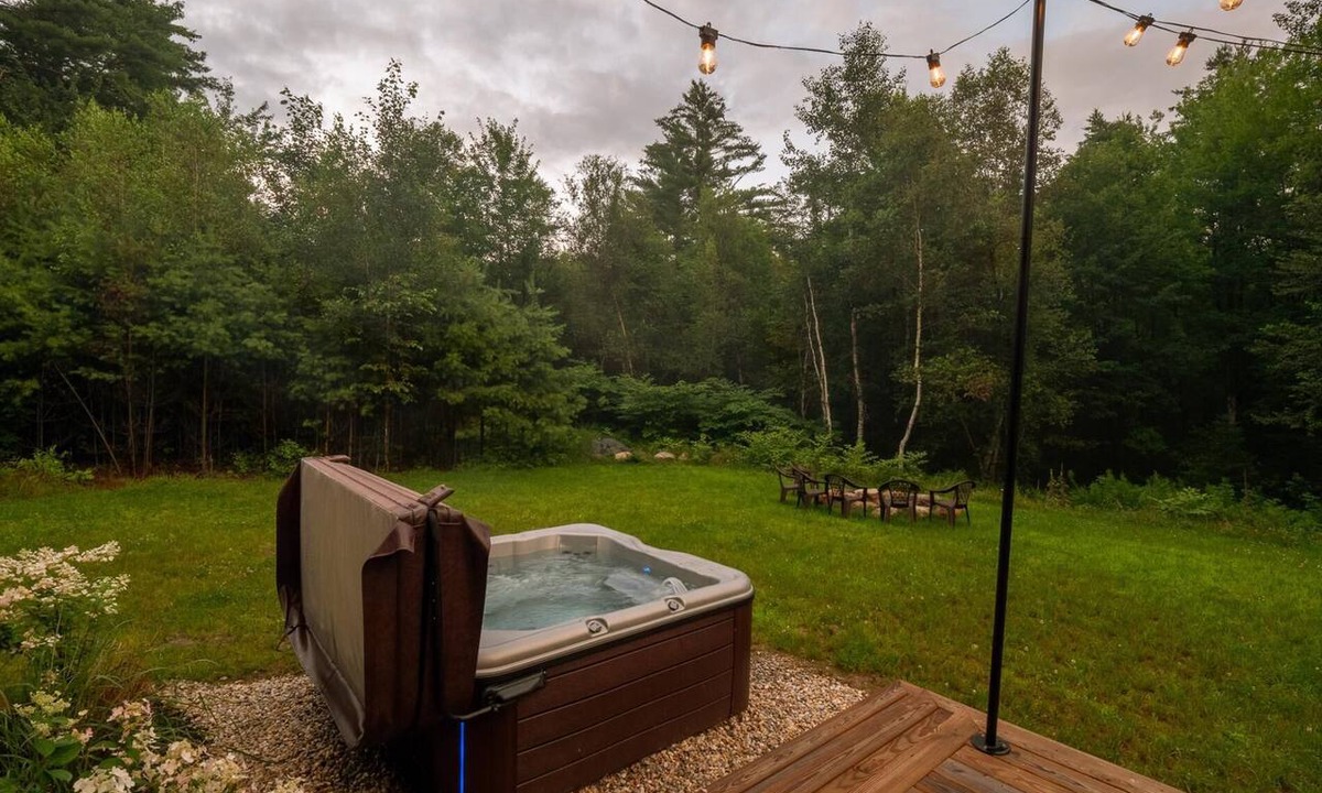 Sunday River Area House | Alpine Lodge- Beautiful New Home Minutes to Sunday River