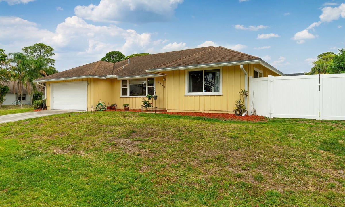 North Palm Beach Heights House | Amazing home in Jupiter, Florida! Enjoy proximity to Abacoa and 95, PBG and WPB!