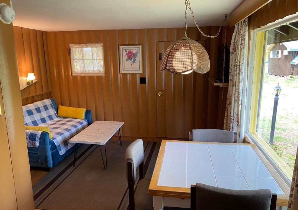Lake George House | Amber Lantern One-Bedroom Cottage