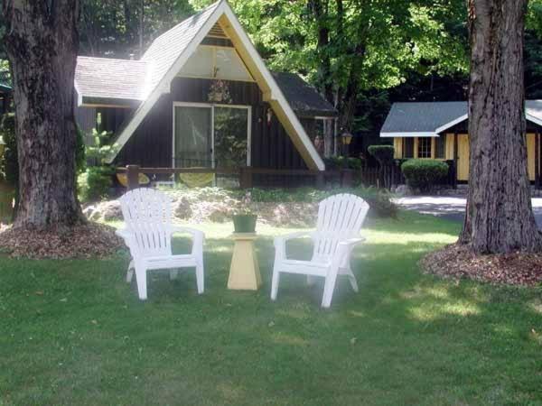 Lake George House | Amber Lantern Two-Bedroom Cottage