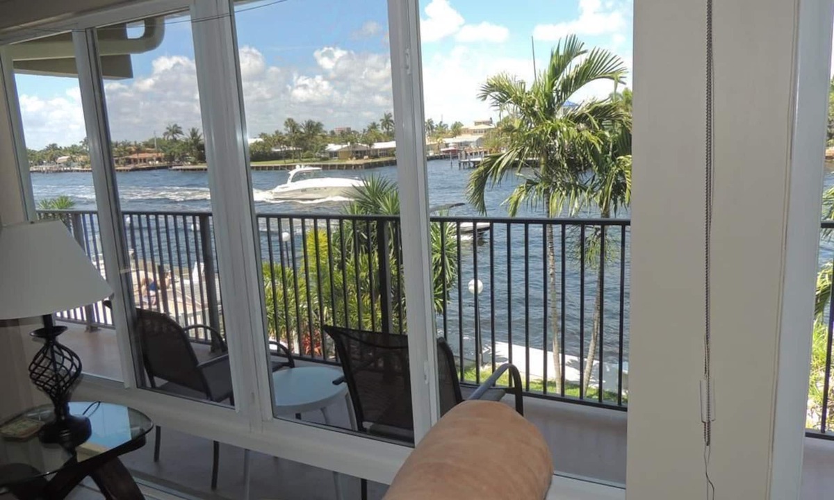 Pompano Beach Apartment | Aqua Mar Condos