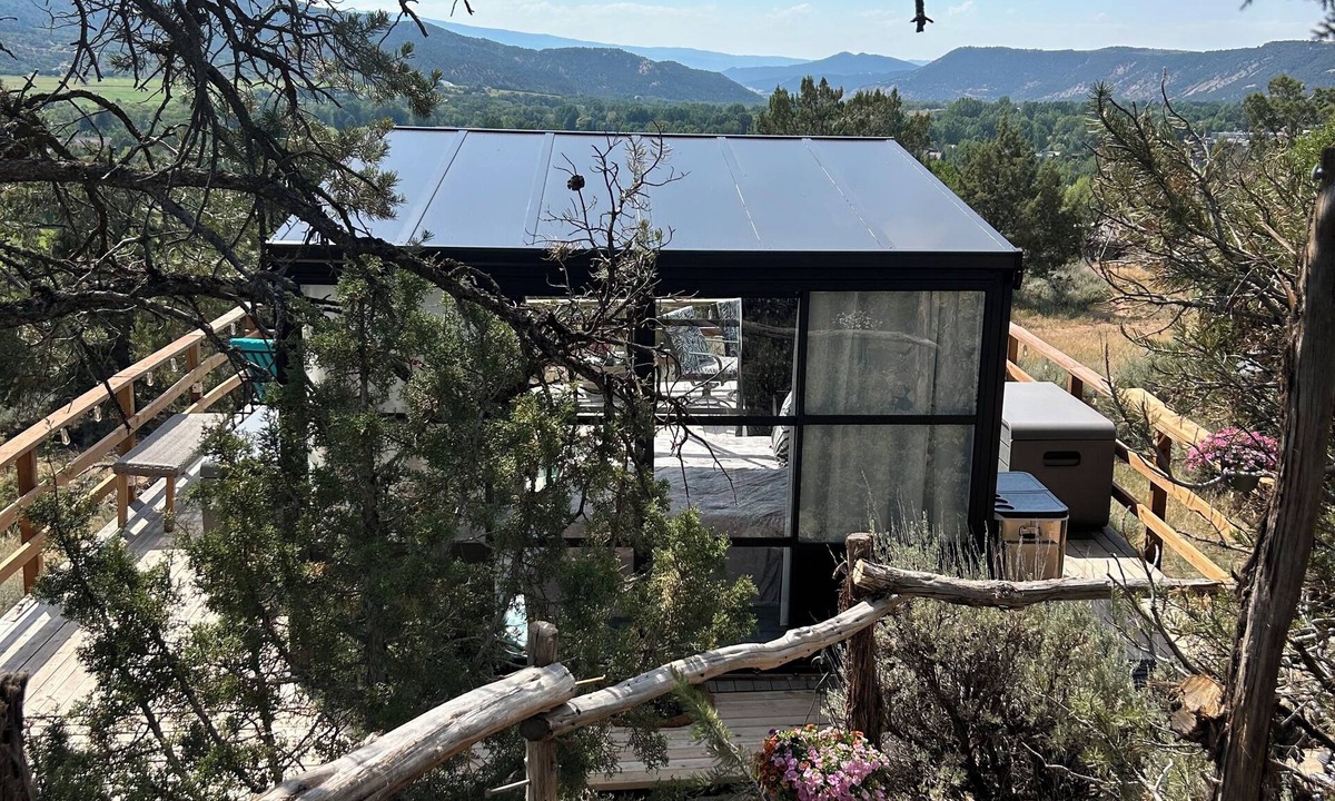 Basalt Villa | Aspen Valley Glass House with Views