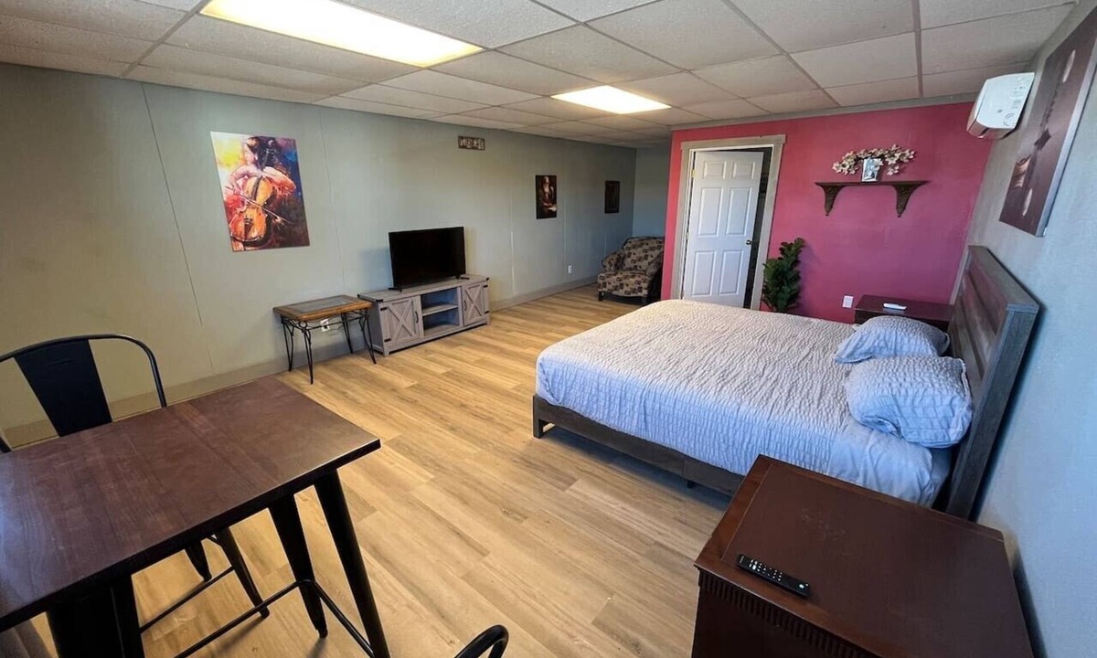 East Las Vegas House | Athens property House # 7A