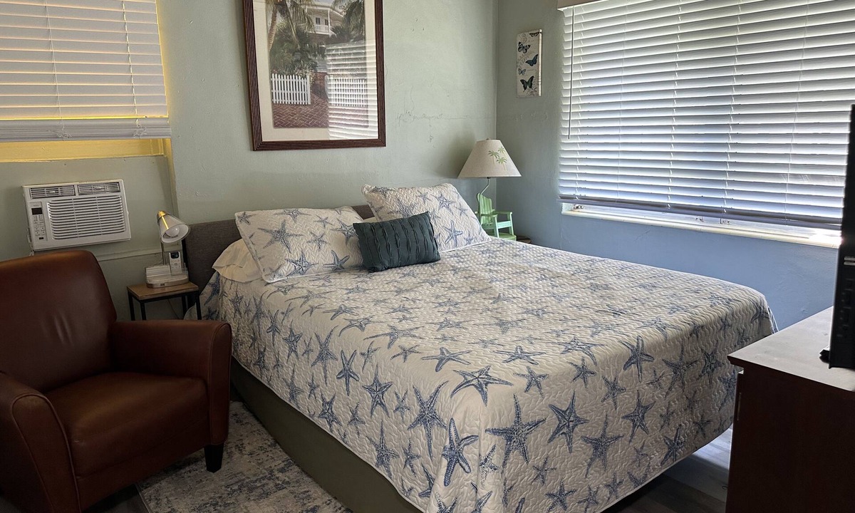 Lake Worth Corridor House | Banana Beach House