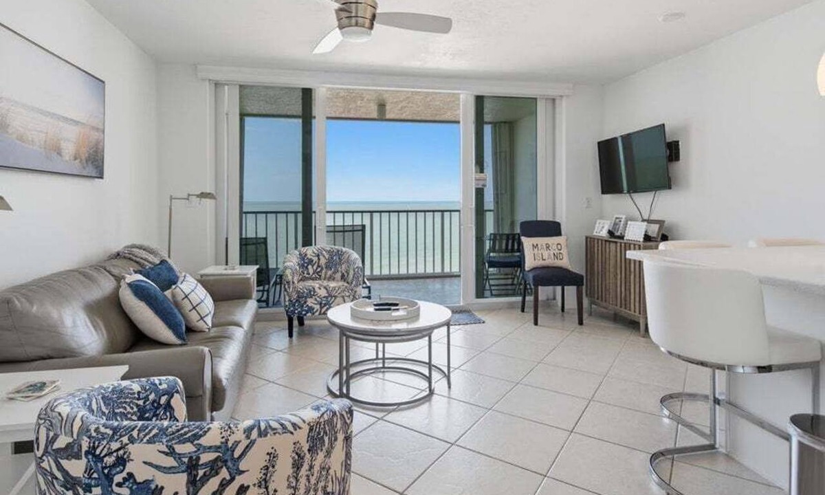 Marco Island Condo | Beachfront 1BR Apollo condo with pool, kitchen, and Gulf views.