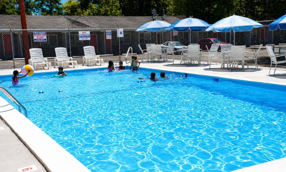 Salisbury Hotel | BEACHWAY MOTEL