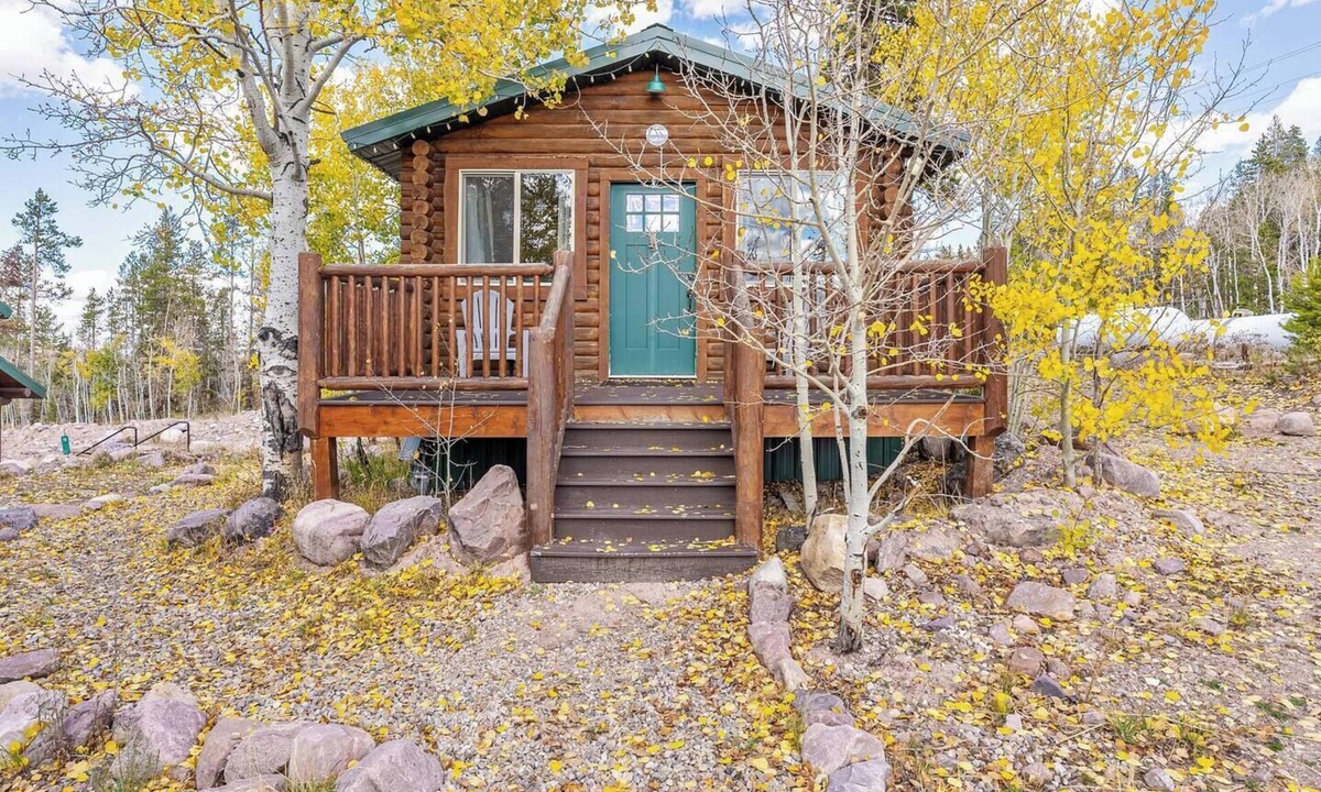 Coalville Cabin | Bear River Retreat | Pool | Hot Tub | Snowmobiling
