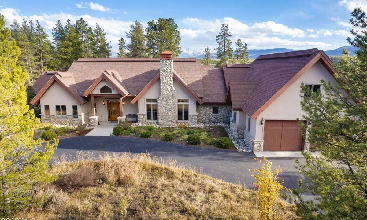 Tabernash House | Beautiful 4-bedroom house on 8 acres near Fraser - privacy and amazing views!
