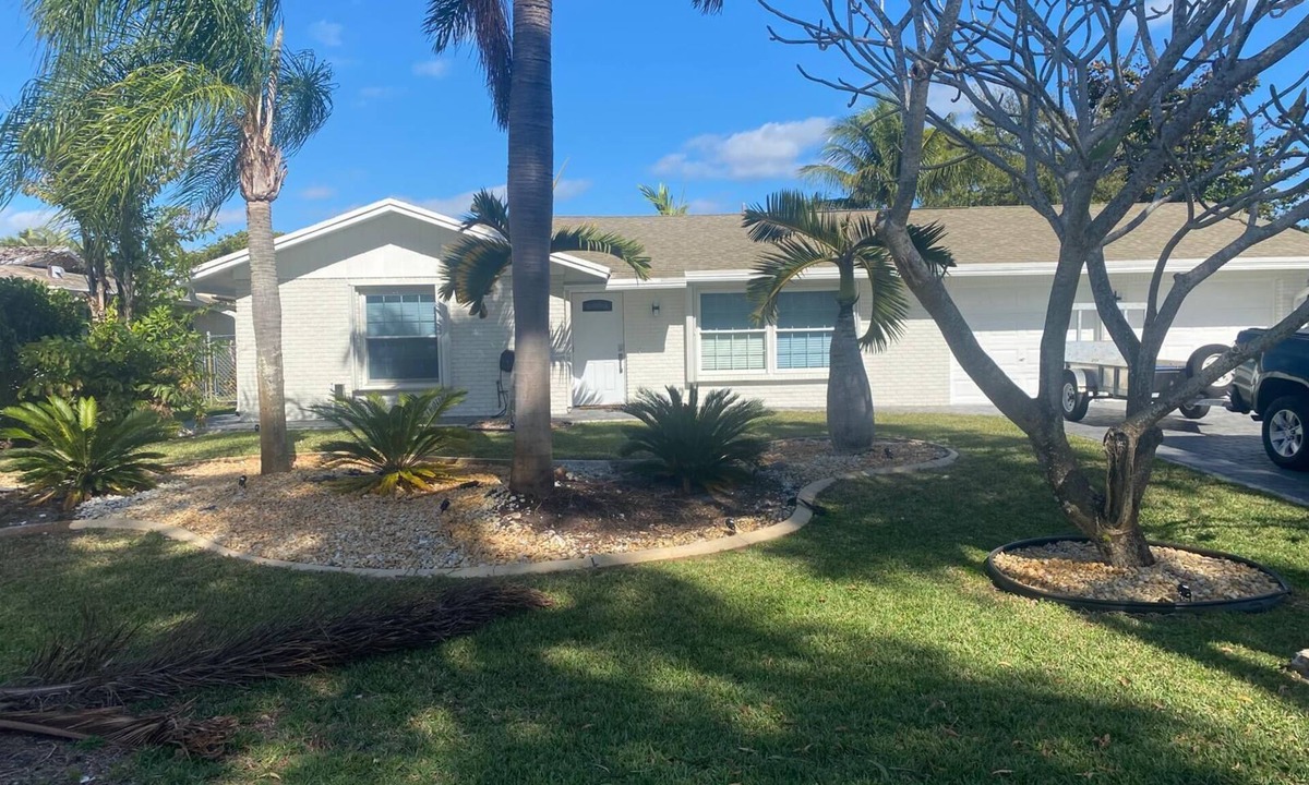 Hunt Club Villa | Beautiful home in a very upscale location in Palm Beach Gardens.