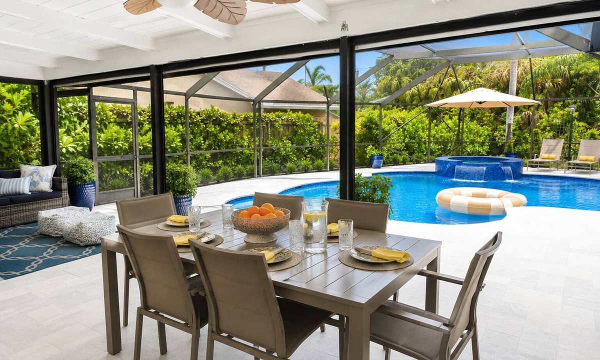 Sea Pines House | Beautiful Home with Sauna & Heated Pool-Spa, 5min from Beaches, close to Airport