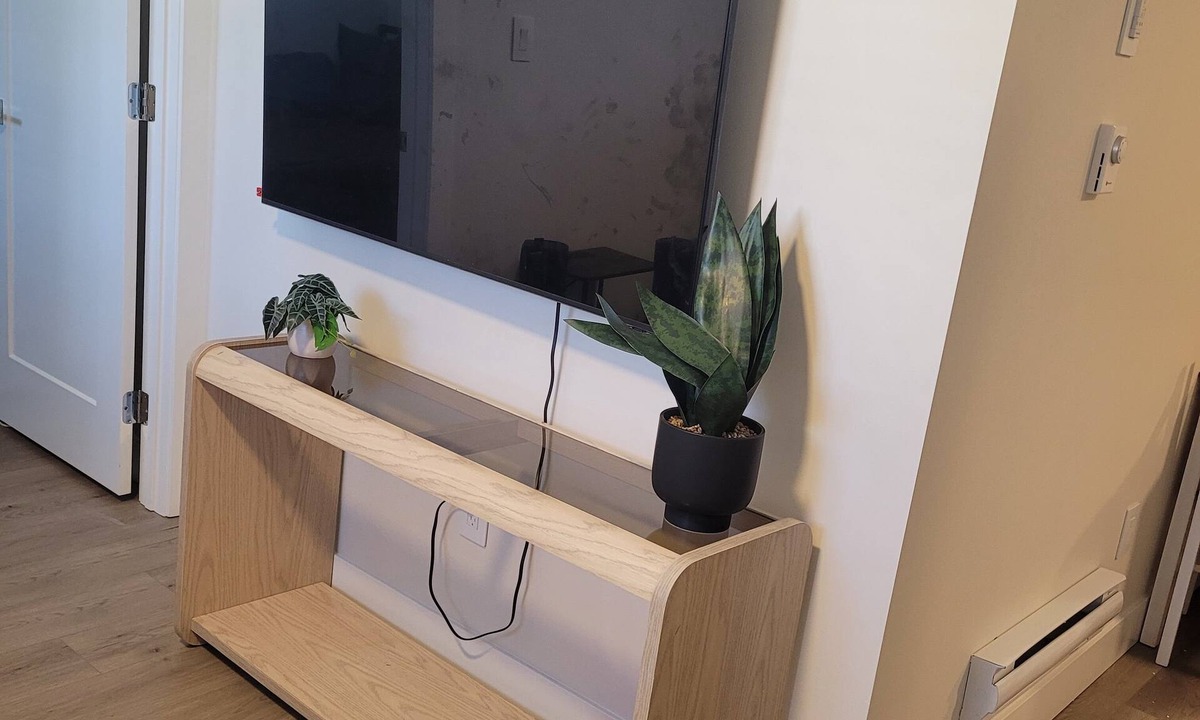 Saskatoon House | Beautiful new basement homeclose to greenery