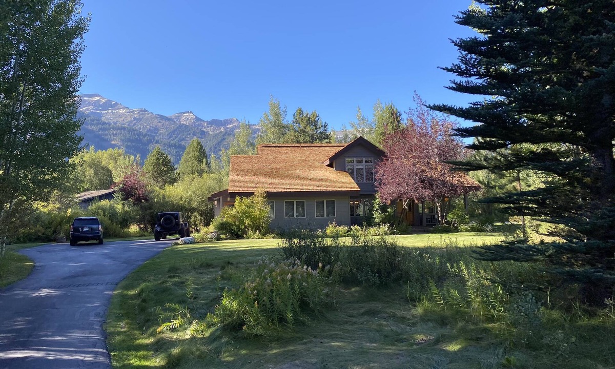 Moose Wilson Road House | BEAUTIFUL PVT HOME W/MODERN FURNISHING - EXCLUSIVE WEST BANK JACKSON HOLE