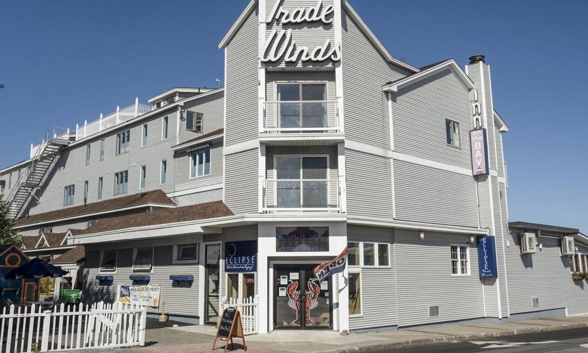 Rockland Apartment | Beautiful studio unit at resort, sleeps 2