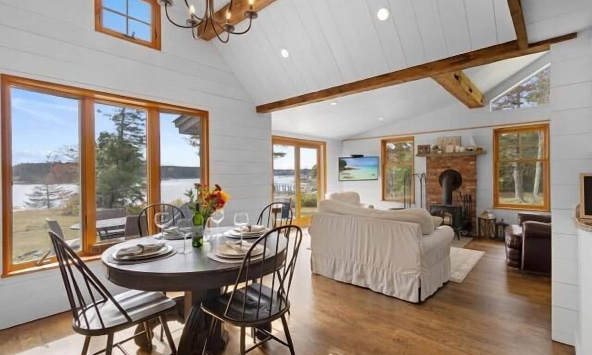 Pleasant Point House | Bee Hive Cottage, Romantic Maine Waterfront Cottag