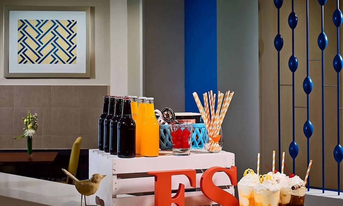 Westlake Apartment | Best Place to Stay in Westlake! Free Parking
