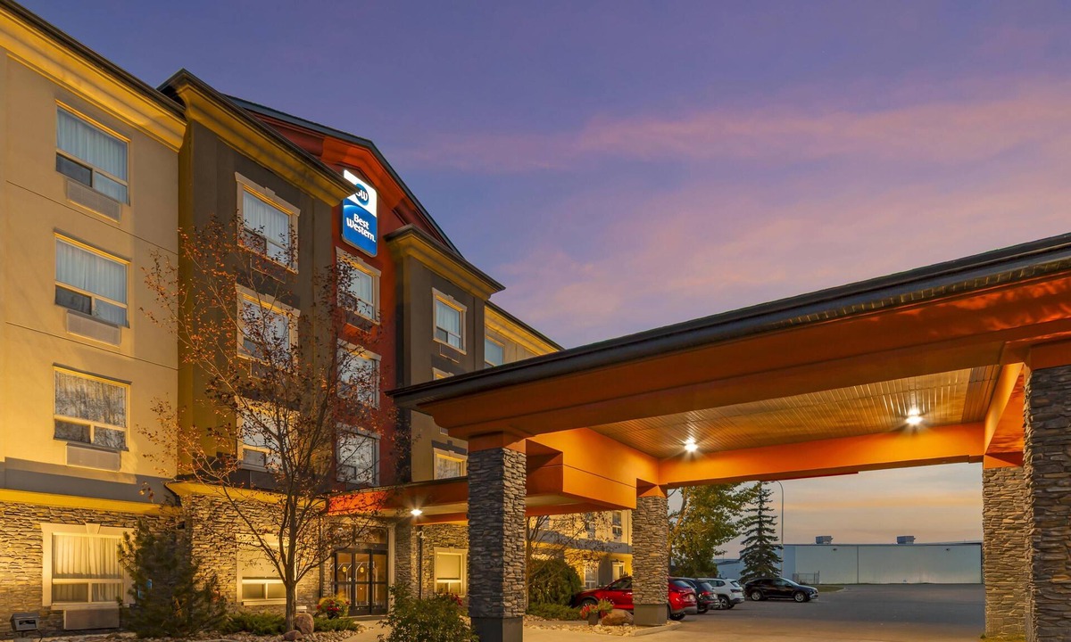 Bonnyville Hotel | Best Western Bonnyville Inn & Suites