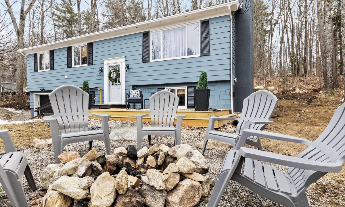 Birch Hill House | Birch Hill Hideaway - Central Location + Fire Pit