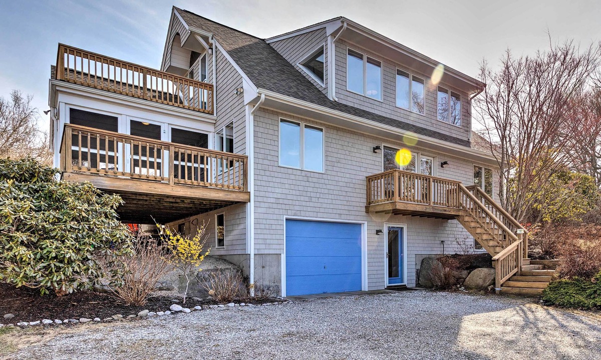 Little Compton House | Birder’s Paradise Beachhouse < 2 Miles to Winery!