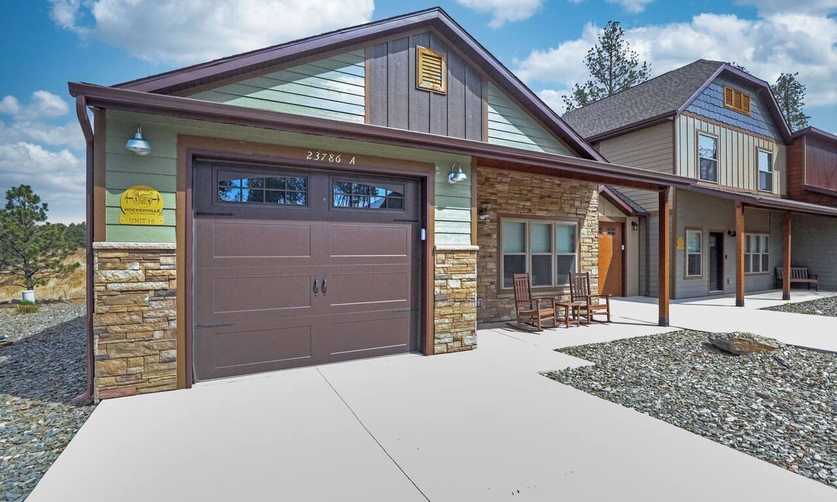 Rockerville Condo | Black Hills Retreat-Quiet Escape in Rockerville King Bed