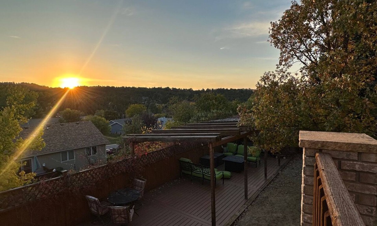 Rapid City Cottage | Black Hills Sanctuary- Private Gym + Hot Tub