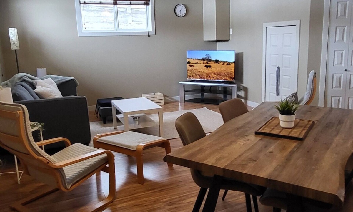 Bonnyville House | Bonnyville2 bedroom townhome unit, perfect for crews
