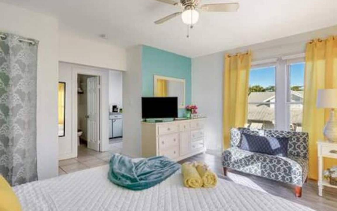 West Palm Beach Apartment | Boutique studio near downtown WPB and Intracoastal